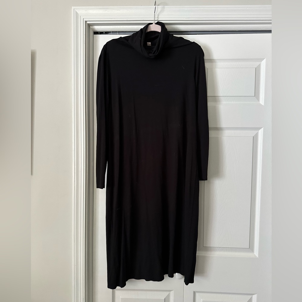 EUC J. Jill black turtleneck dress